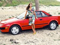 Sultry American Beauty Karen Velez Showing Off Her Big Tits