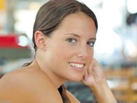 Amanda Flashes Her Tits in Public