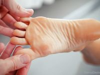 Blonde Cutie Slims Down Her Masseur After a Relaxing Hot Oil Massage