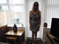 Mature Amateur Lily May Grabs Her Ass and Shows Off Her Tight Hole