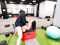 Brianna Bourbont Properly Fucks Her Personal Trainer  
Hot Brianna Bourbont Bangs Trainer Right