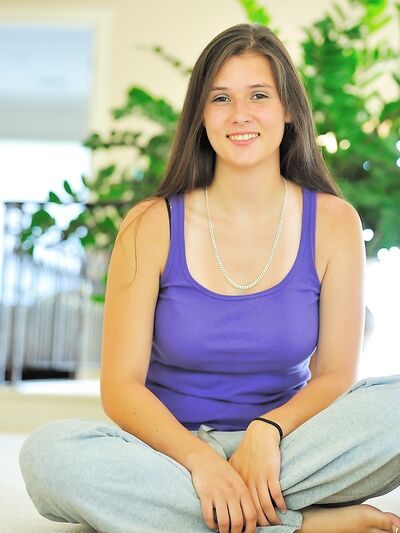 Glimmering Miley Shows Sweetness