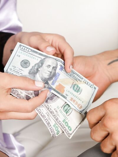 Coco the Brunette Masseuse: Cold Cash and Hot Cum on Her Face During Cock Massage