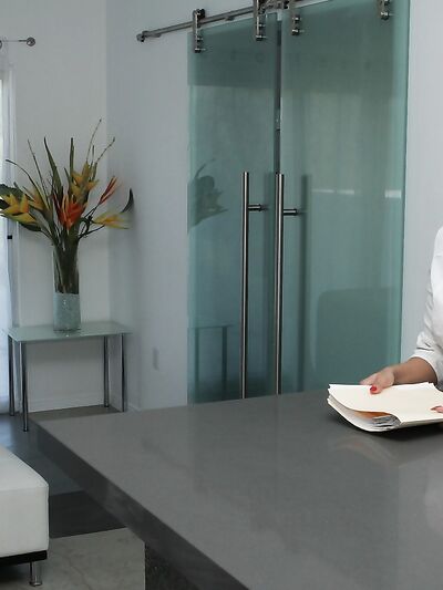 Busty Black Beauty Layton Benton Unleashes Amazing Big Tits for 69 Body Massage