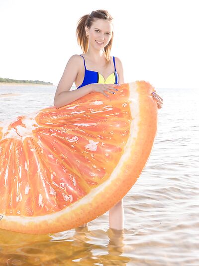 Curvy Teen Vita Strips Bikini for Nude Beach Pose