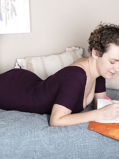 Amateur Babe Lexx Lewis Reveals Hairy Armpits Before Showing Bushy Masturbation