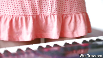 18-Year-Old Blonde Teen Masturbates to Orgasm on Camera
