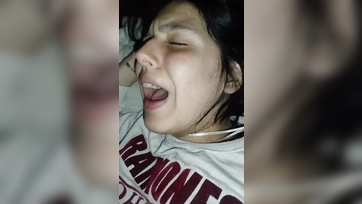 Fuck and Creampie Sweet Teen Pussy Before Bed