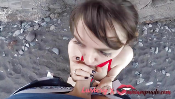 Amateur Couple Gets Naked and Fucks by the Seaside