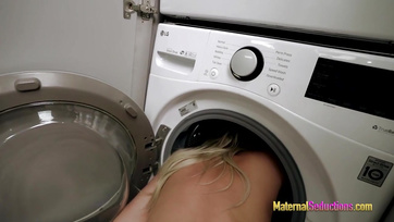 Stuck in the Dryer, I Slid into My Seductive Stepmom's Pussy