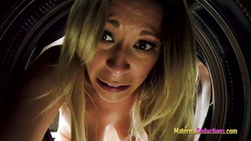 Stuck in the Dryer, I Slid into My Seductive Stepmom's Pussy