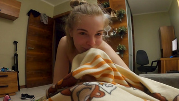 My young girlfriend caught me jerking off and sucked me dry