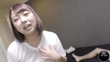 Playful Asian Girl Fondles Pervy Guys for Cash