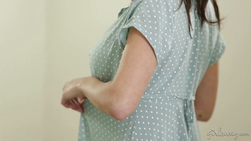 Big-titted MILF babe fucks sexy maid