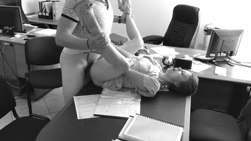 Office Hidden Camera Catches Boss Banging Cute Secretary