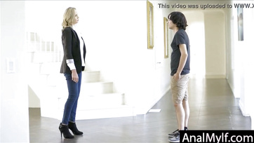 The Intruder Fucks Sexy MILF's Ass