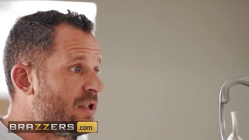 Blonde Babe: Anal Addict in Action