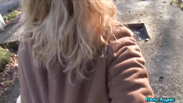 Gas Trickery: Persuading a Stranger Girl to Give Head Easy-peasy