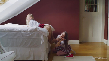 Naughty Lesbian Twins Enjoy Pussy Licking