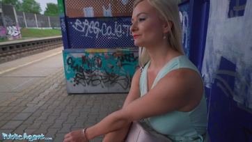 Spy Agent Hunts Down the Blondie Beauty and Fucks Her Hard