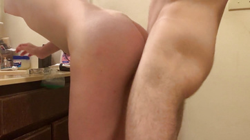 Sweet Coed Babe Gets Intimate with Well-Hung Stud