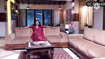 Sexy Curvy Indian MILF Gets Fucked Hard After Some Smacking