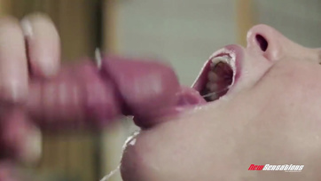 Dreamy teen seduces stepdad and rides his carrot