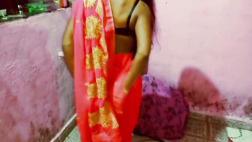 White-skinned Indian babe wants to film herself fooling around with her guy
