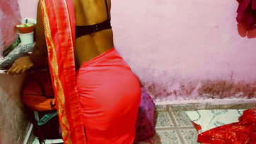 White-skinned Indian babe wants to film herself fooling around with her guy