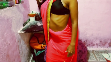 White-skinned Indian babe wants to film herself fooling around with her guy