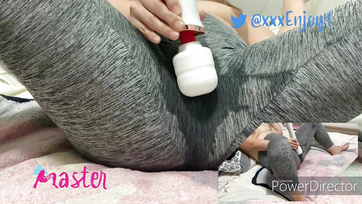 Soaked Yoga Instructor Vibing Her Pussy