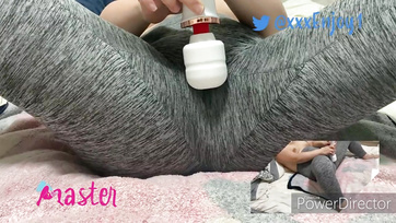 Soaked Yoga Instructor Vibing Her Pussy