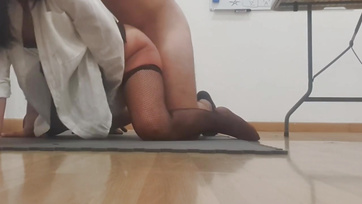 My boss's nymphomaniac wife seduced me and I fucked her brutally.