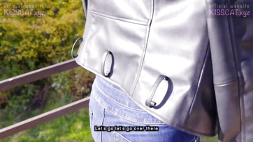 I picked up the girl in the park and she sucked like a greedy pig.