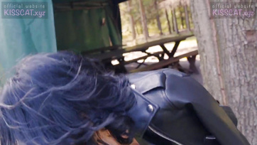 I picked up the girl in the park and she sucked like a greedy pig.