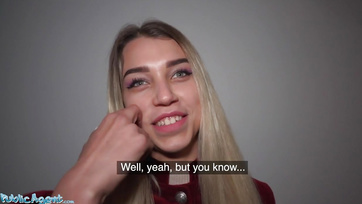 Street Agent Sucks off Beautiful 20-Year-Old Teen Girl