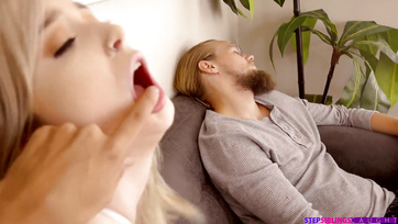 He Finally Fucked His Sexy Blonde Stepmom's Little Sister