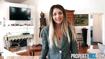 The Seductive Realtor Girl Nailed Her Task and Made Him Explode
