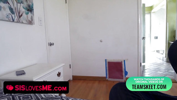 Stepbro's Big-Cheeked Stepmom Craves His Cock