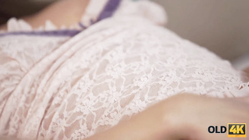 Seduced a lovely Budapest teen to deepthroat his cock