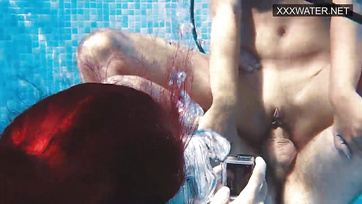 Underwater Sex with a Girl - I Dived into Her Pussy