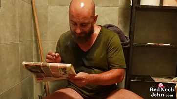 Házhoz rendelt egy dögös prostit és nehézkesen de betolta neki a hatalmas péniszét