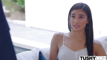 A lakótársuk seggét is kinyalták a pajzán ribancok mielőtt keményen seggbe lettek baszva