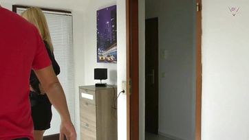 Minél idősebb annál kanosabb a szőkehajú német hölgyike aki él-hal a hatalmas farkakért