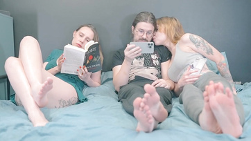 A mostohaanyummal és a mostohahúgommal megnéztünk egy hardcore pornófilmet