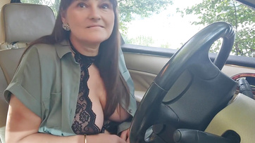 Happy babe milks stranger's cock after flashing her natural tits