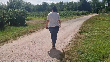 Curvy Housewife Gets Wild Outdoors with a Client