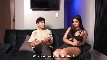 A mostohafia hatalmas dákóján talált vígaszra a nagymellű kolumbiai nőcske