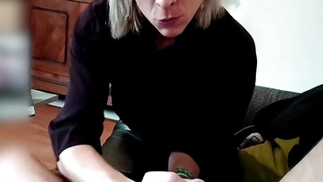 Mivel pont ovulált a perverz mostoha anyukám, a segglyukába kellett beleélveznem