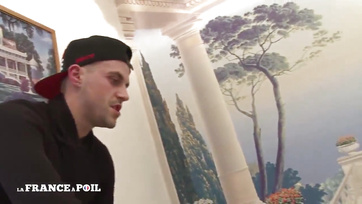 Az utcán felcsípett rövidhajú leányzó boldogan meglovagolta az ügynök dákóját